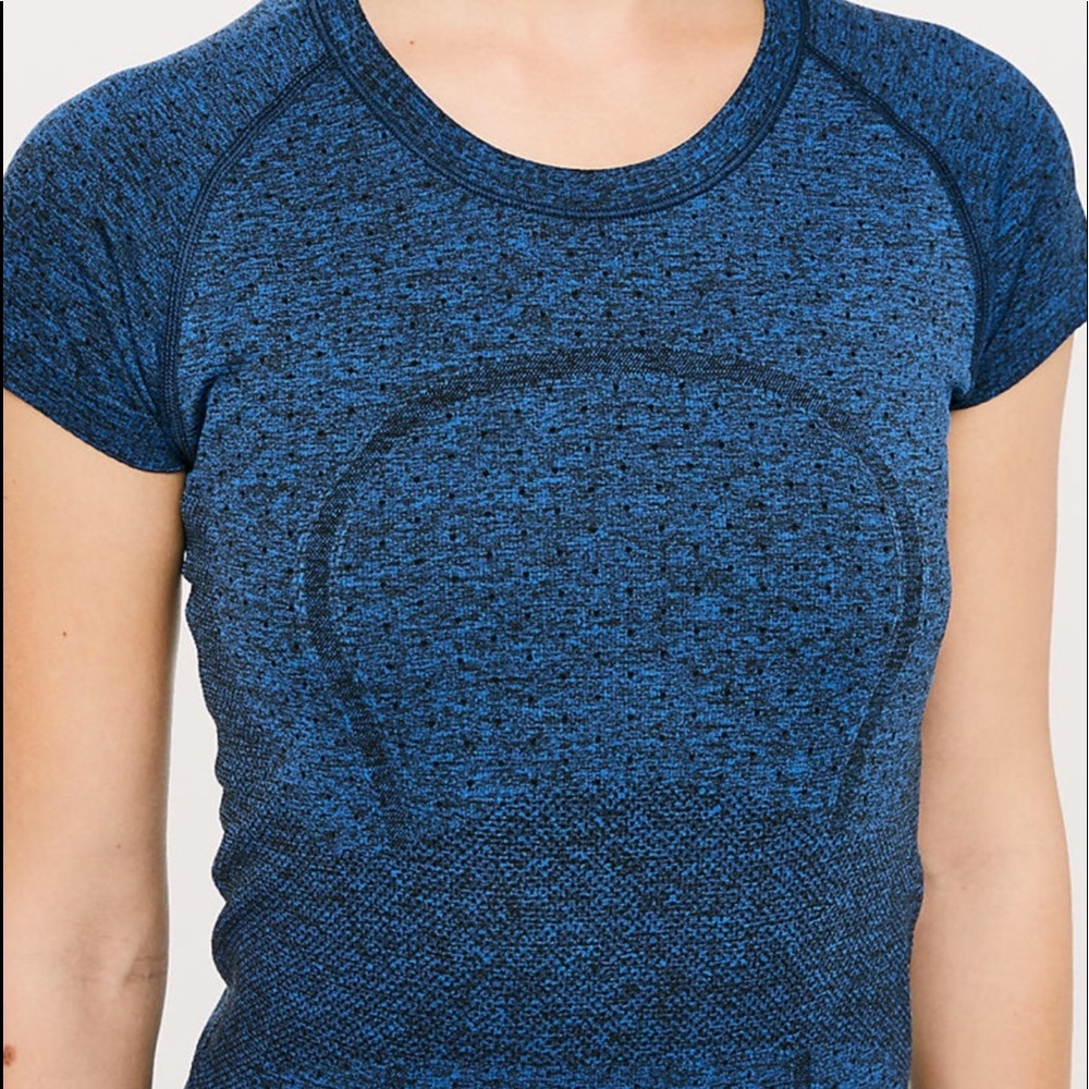 LULULEMON FLY TECH SHIRT SIZE 4